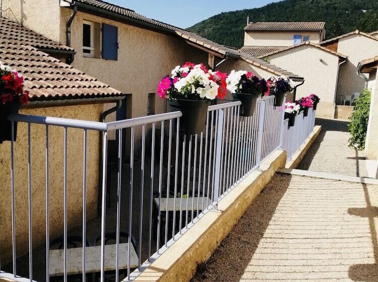 호텔 Les Portes De La Méouge