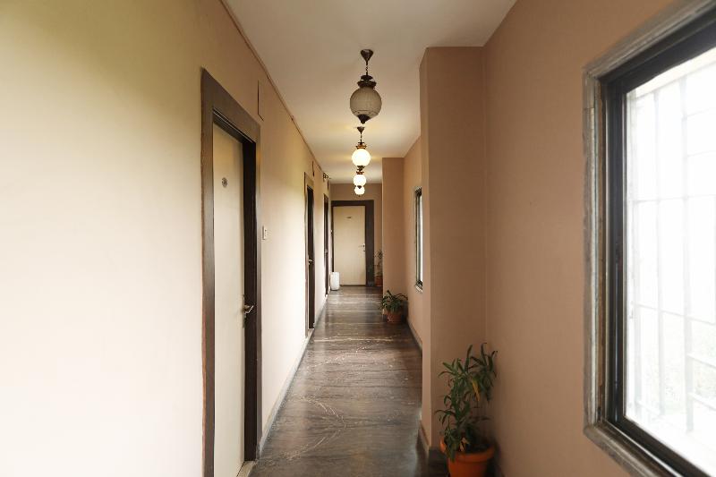 ホテル Oyo 24149 Flagship Kamala Inn Vip Road