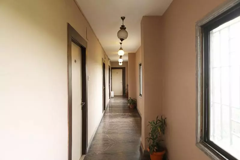 Hotelli Oyo 24149 Flagship Kamala Inn Vip Road