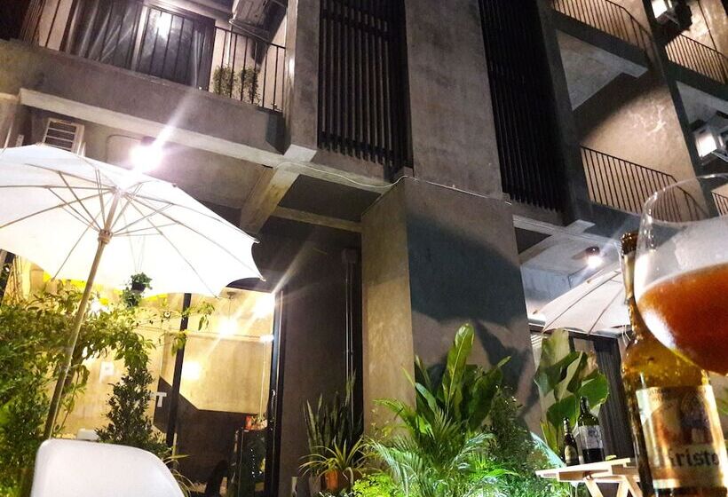 ホテル P Loft Hostel