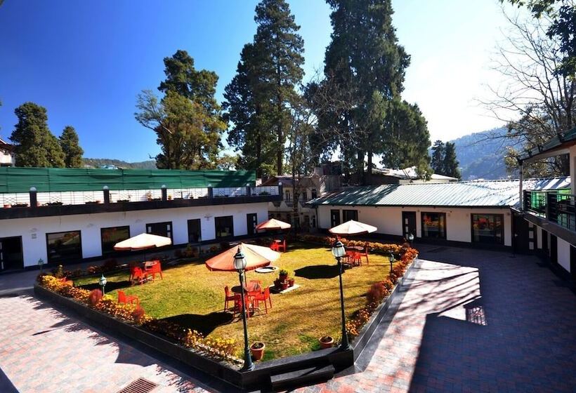 Hotel Raj Bilas Palace