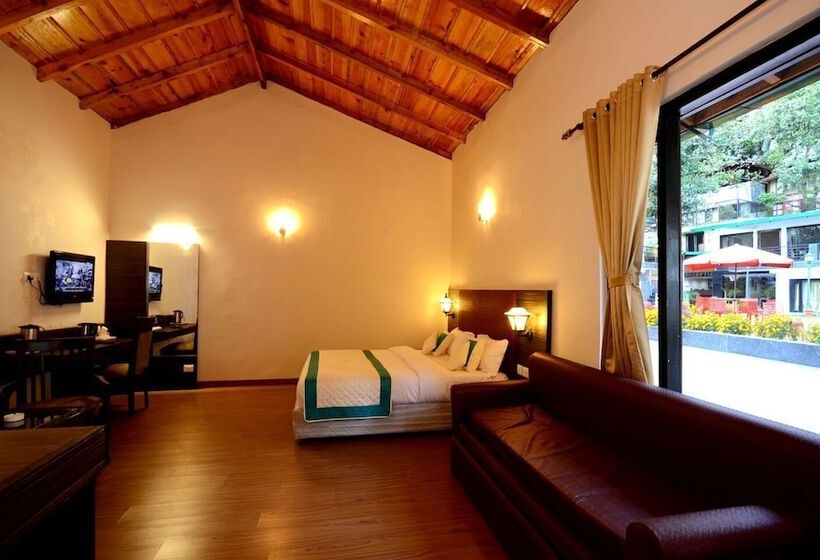 Hotel Raj Bilas Palace