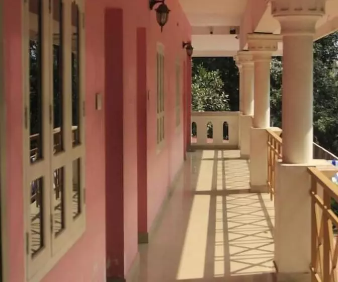 Marayoor Holiday Annex Paradise Valleyin Hostel
