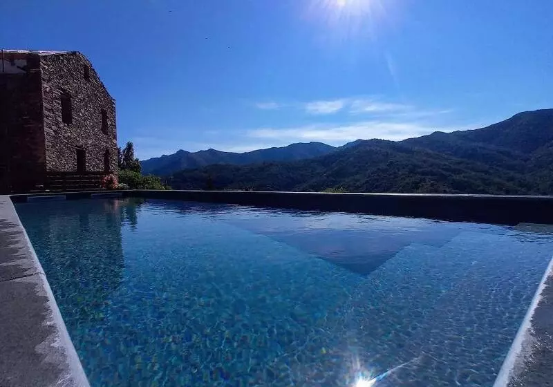 ペンション Castellu D Orezza