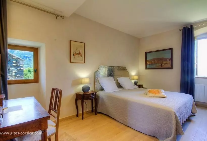 ペンション Castellu D Orezza