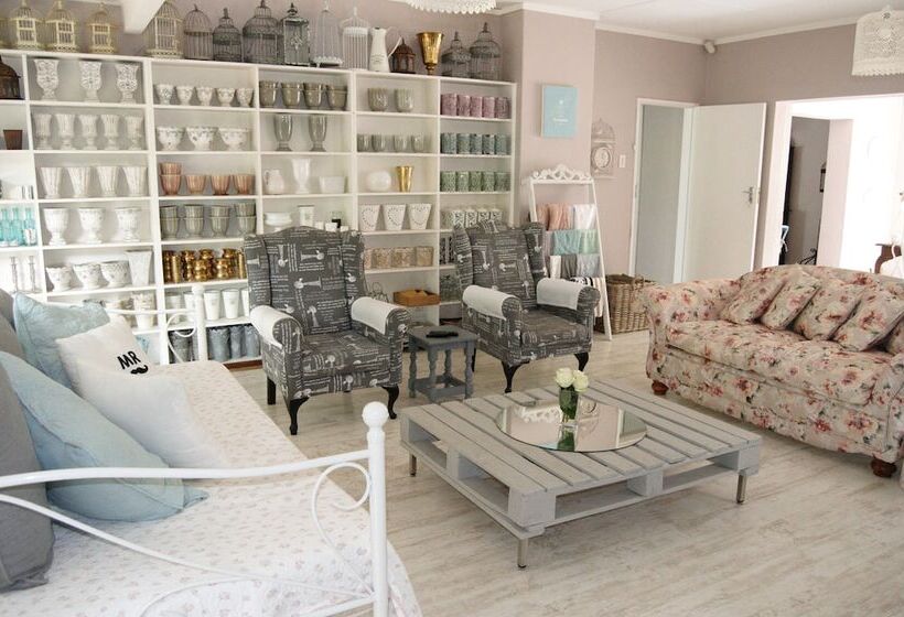 ペンション Vintage On Main