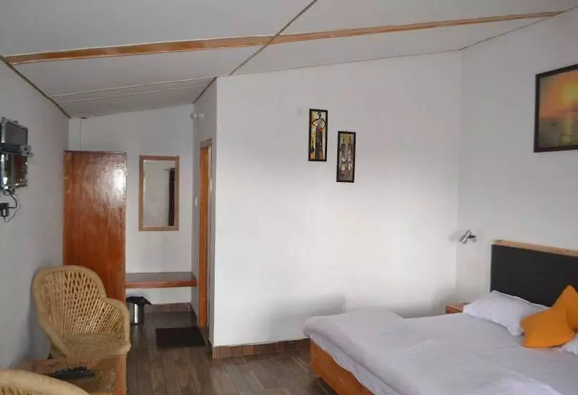 リゾートホテル Belleza Inn Dhanagiri Kanatal