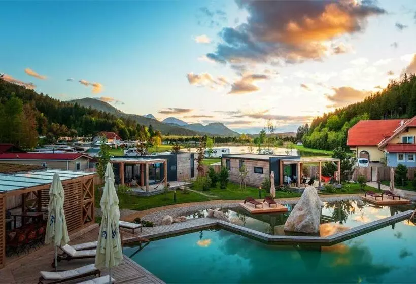 Lomakeskus Lakeside Petzen Glamping