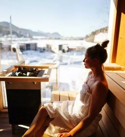 Lomakeskus Lakeside Petzen Glamping