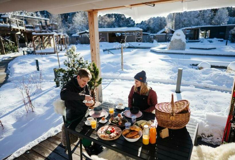 אתר נופש Lakeside Petzen Glamping