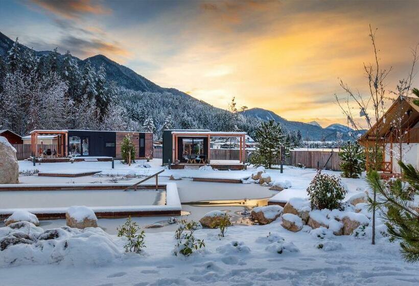 אתר נופש Lakeside Petzen Glamping