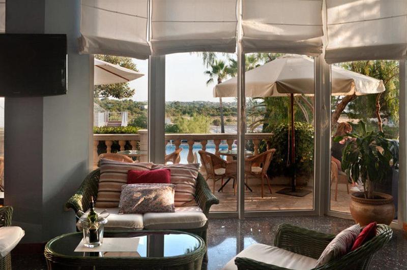 Apartamentos Castaví