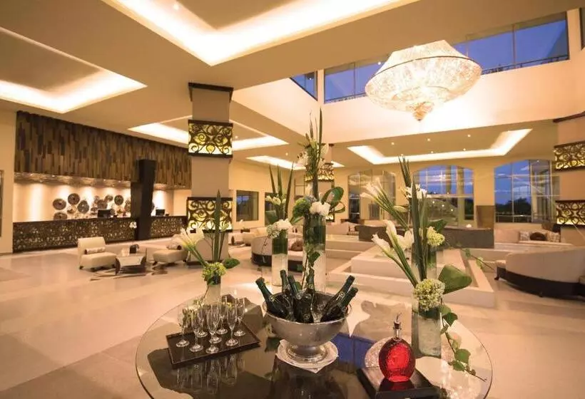 בית מלון כפרי El Dorado Seaside Suites Catamarán, Cenote & More Inclusive