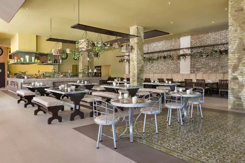 בית מלון כפרי El Dorado Seaside Suites Catamarán, Cenote & More Inclusive