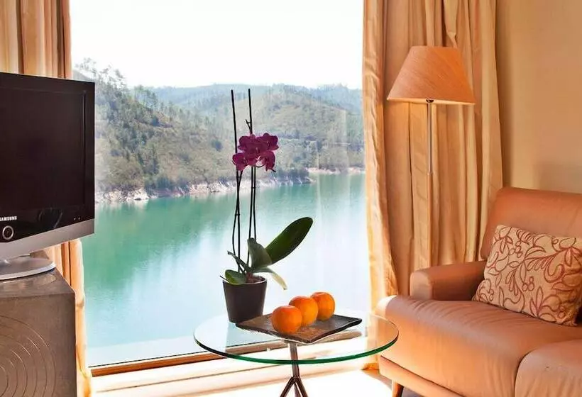 ホテル Lago Azul Eco