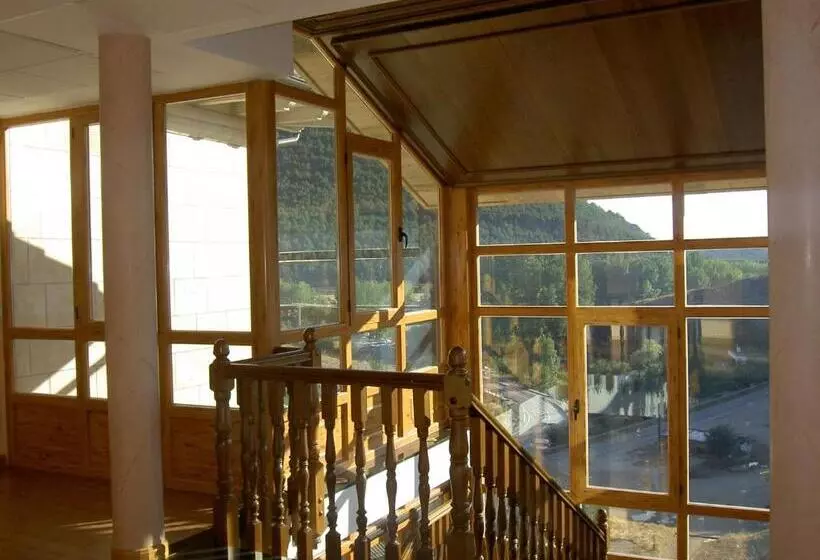 Hotel Manrique De Lara