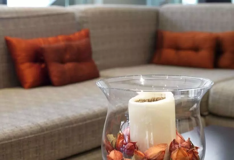 Отель NH Tenerife