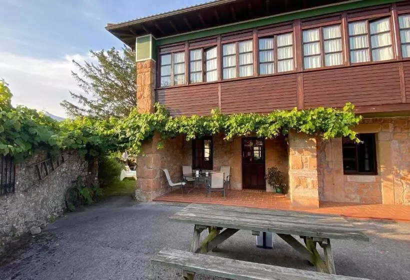 Rural Hotel Rural Cuadroveña