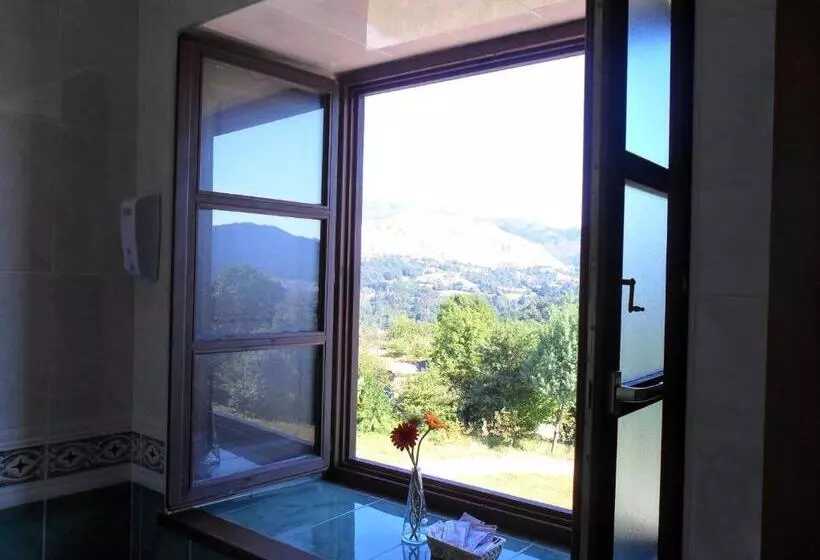 Rural Hotel Rural Cuadroveña