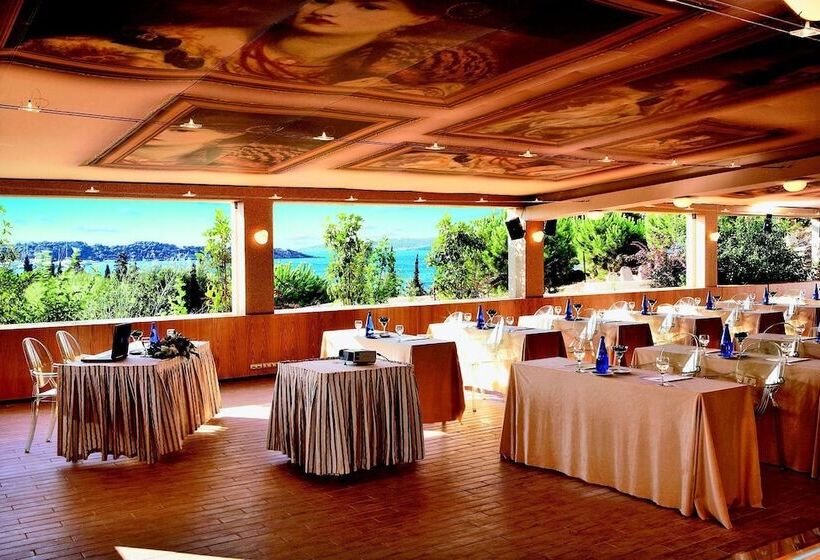 The Roc Club, A Grecotel Hotel To Live