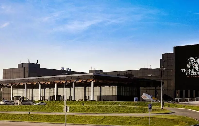 Hotelli Tigre De Cristal Resort & Casino