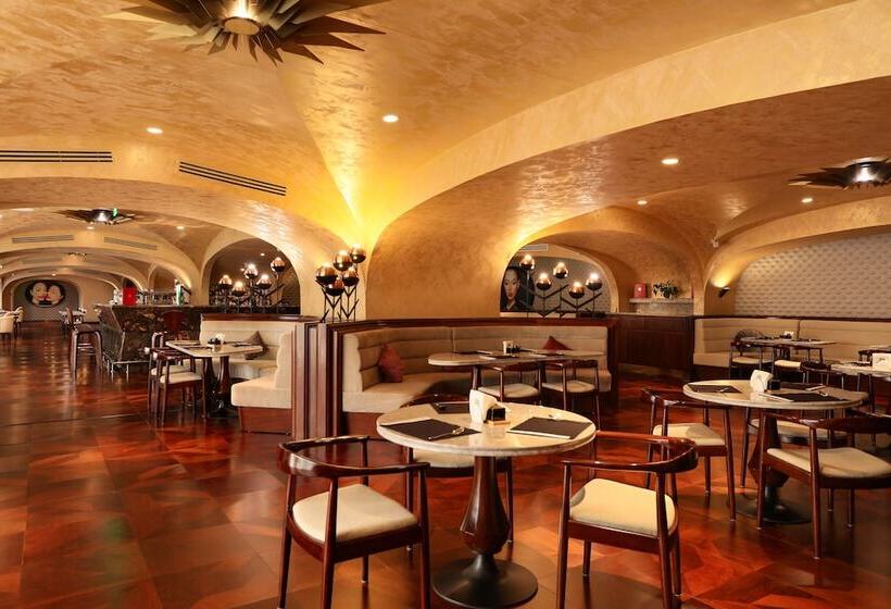 فندق Tigre De Cristal Resort & Casino