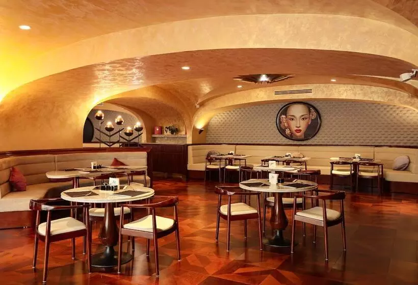 Hotelli Tigre De Cristal Resort & Casino