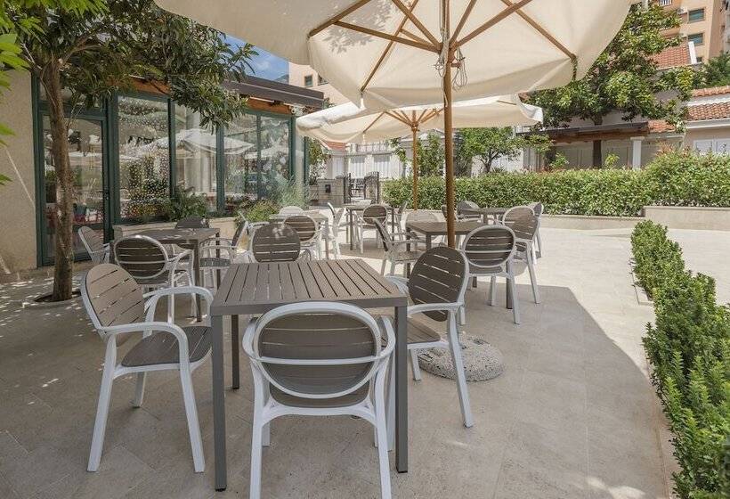 Boutique Hotel Momentum By Aycon