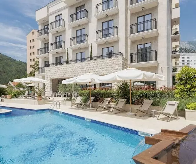 Boutique Hotel Momentum By Aycon