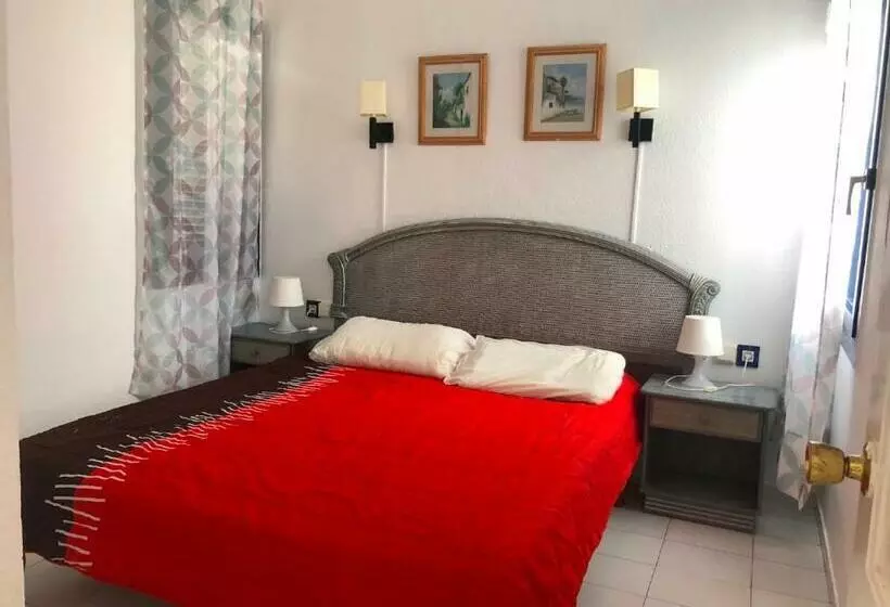 Apartamentos Playa Los Barqueros