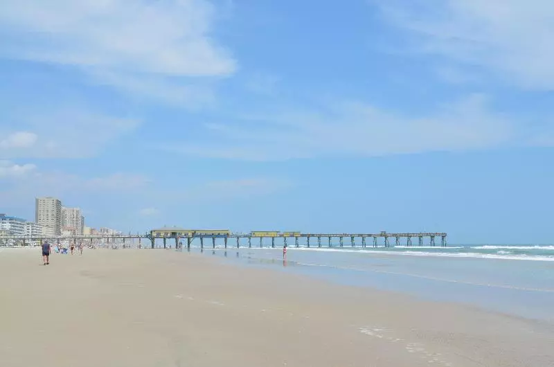 Beautiful Daytona Beach Oceanfront Condo