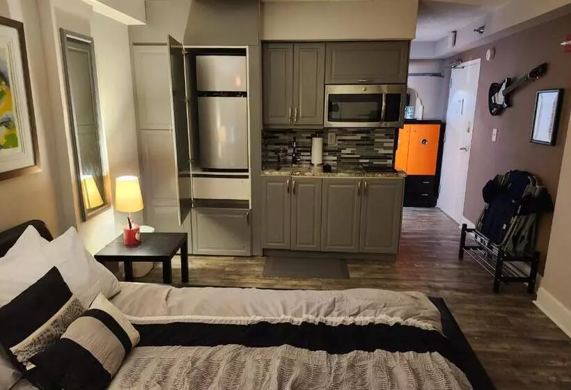 Beautiful Daytona Beach Oceanfront Condo