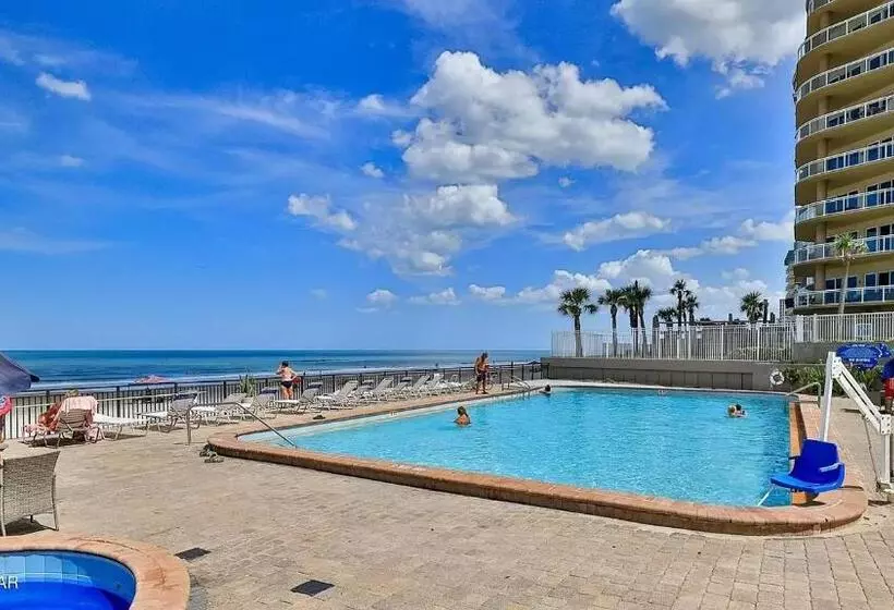 Beautiful Daytona Beach Oceanfront Condo