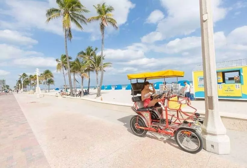 Otel 638 Ocean View Hollywood