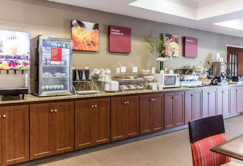 Отель Comfort Suites Myrtle Beach Central