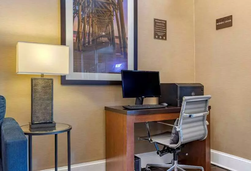 Отель Comfort Suites Myrtle Beach Central