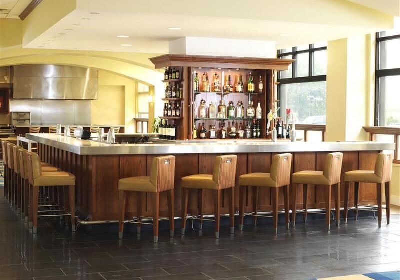 فندق Four Points By Sheraton Philadelphia Airport