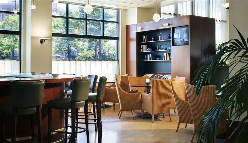 בית מלון כפרי Four Points By Sheraton Philadelphia Airport