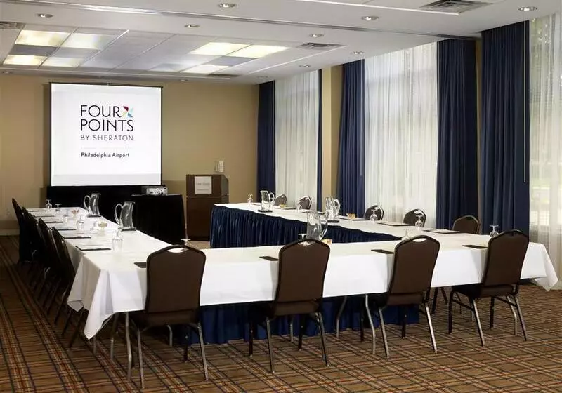 בית מלון כפרי Four Points By Sheraton Philadelphia Airport