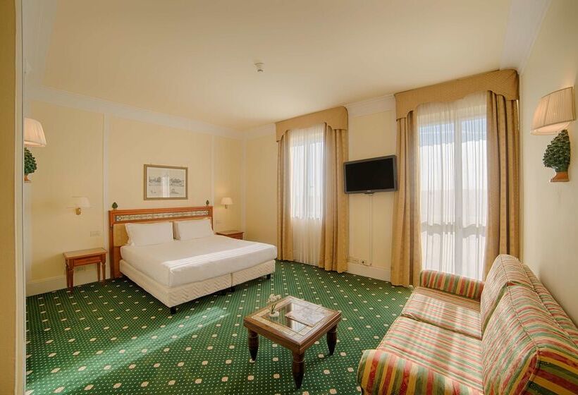 هتل NH Caltagirone Villa San Mauro