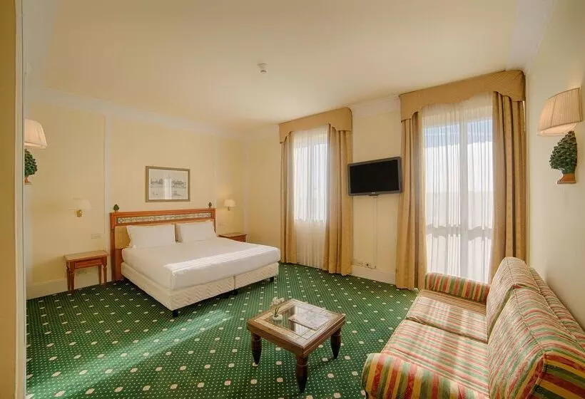 Otel NH Caltagirone Villa San Mauro