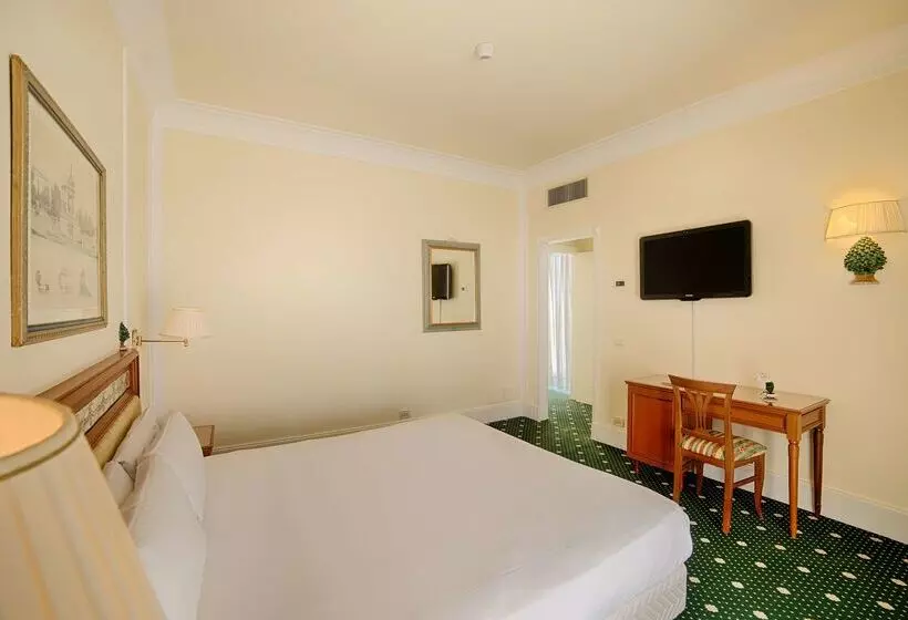 Otel NH Caltagirone Villa San Mauro