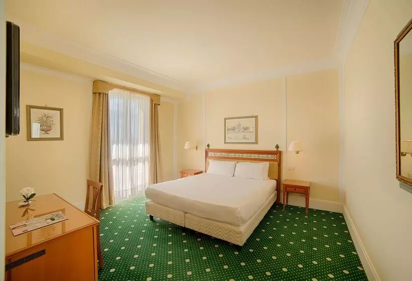 Otel NH Caltagirone Villa San Mauro