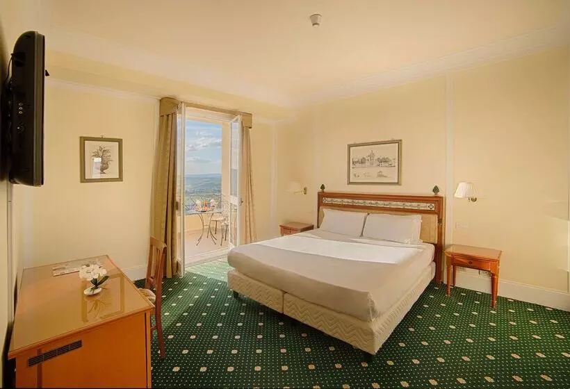 Otel NH Caltagirone Villa San Mauro