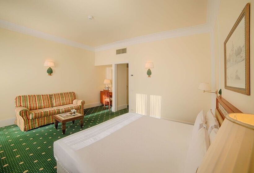 هتل NH Caltagirone Villa San Mauro