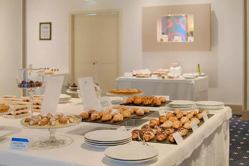 Otel NH Caltagirone Villa San Mauro