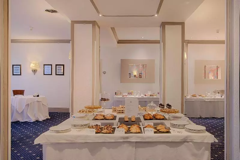 Otel NH Caltagirone Villa San Mauro