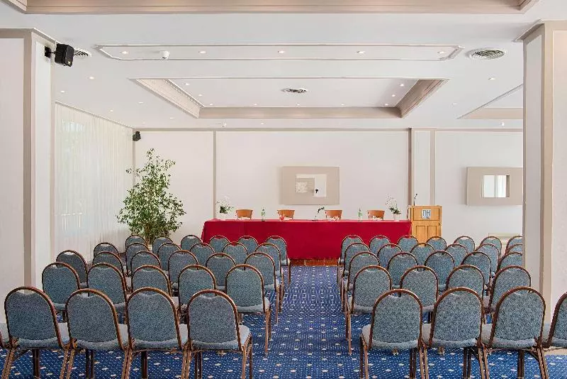 Otel NH Caltagirone Villa San Mauro