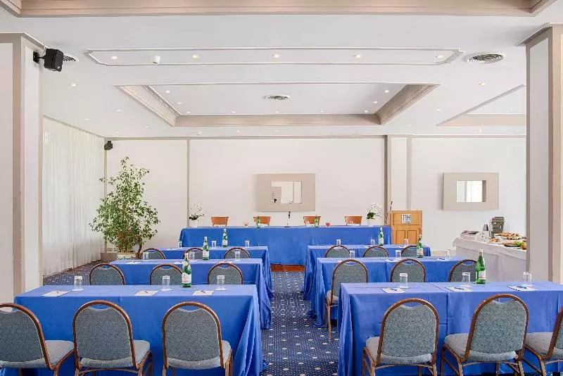 Otel NH Caltagirone Villa San Mauro
