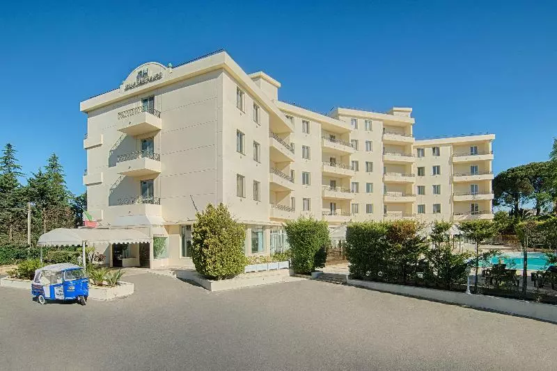 Otel NH Caltagirone Villa San Mauro